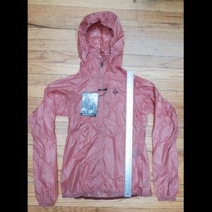Packable ultralight windbreaker Black Diamond S